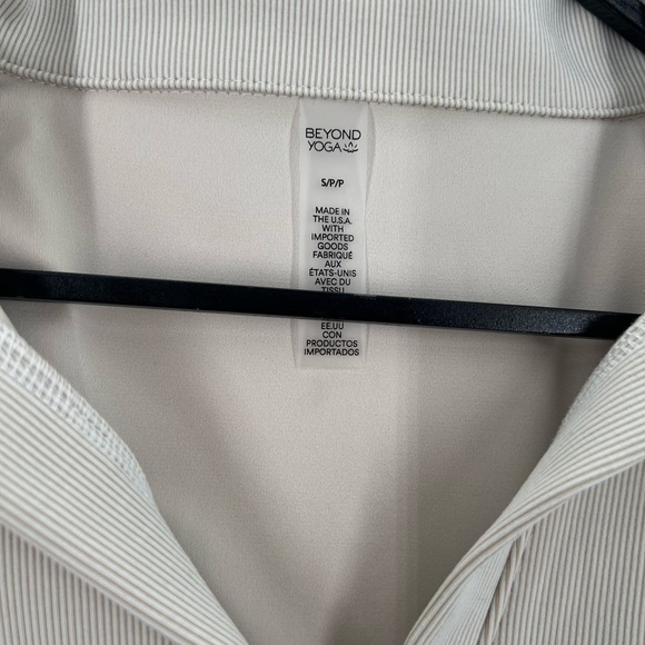 Beyond Yoga Heather Rib Prep Cropped Tank In Cream Heather - Picture 3 of 10